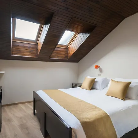 Mirella Hotel 4*