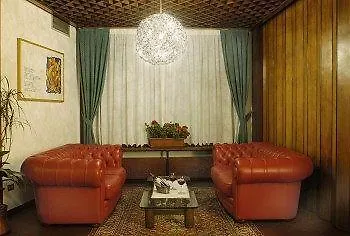 Mirella 4*