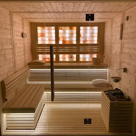 Mirella Hotel 4*